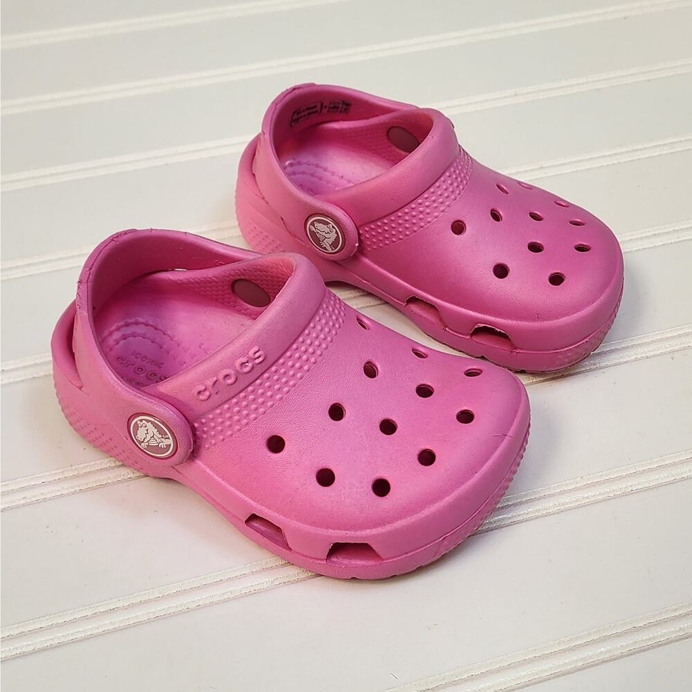 Crocs Kids Classic Pink Clogs/Sandals Size 6 Infant/Toddler